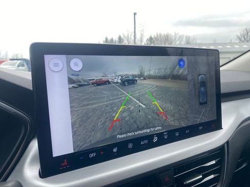 Used 2023 Ford Escape Platinum AWD/4WD image 28