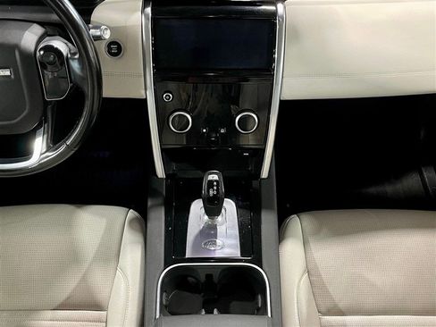 Used 2020 Land Rover Discovery Sport S image 19