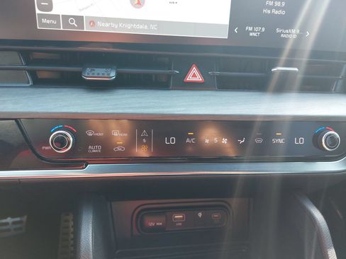 Used 2025 Kia Sportage X-Pro Prestige AWD/4WD image 20