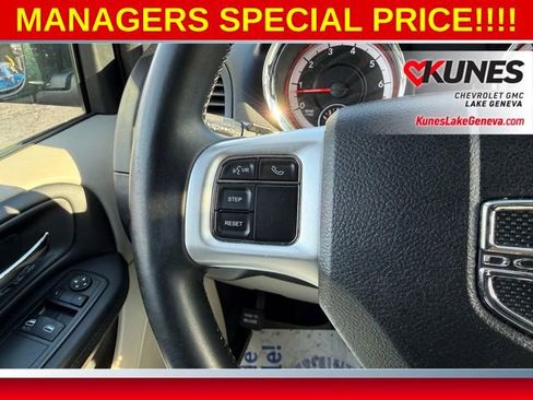 Used 2014 Dodge Grand Caravan American Value Package w/ UConnect Hands-Free Group image 27
