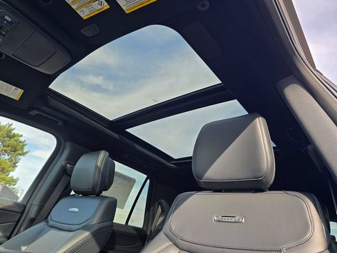 New 2027 Ford Expedition Platinum w/ Stealth Appearance Package AWD/4WD image 28