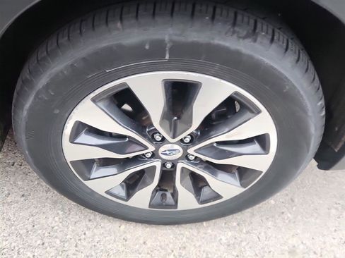 Used 2023 Subaru Outback Limited image 5