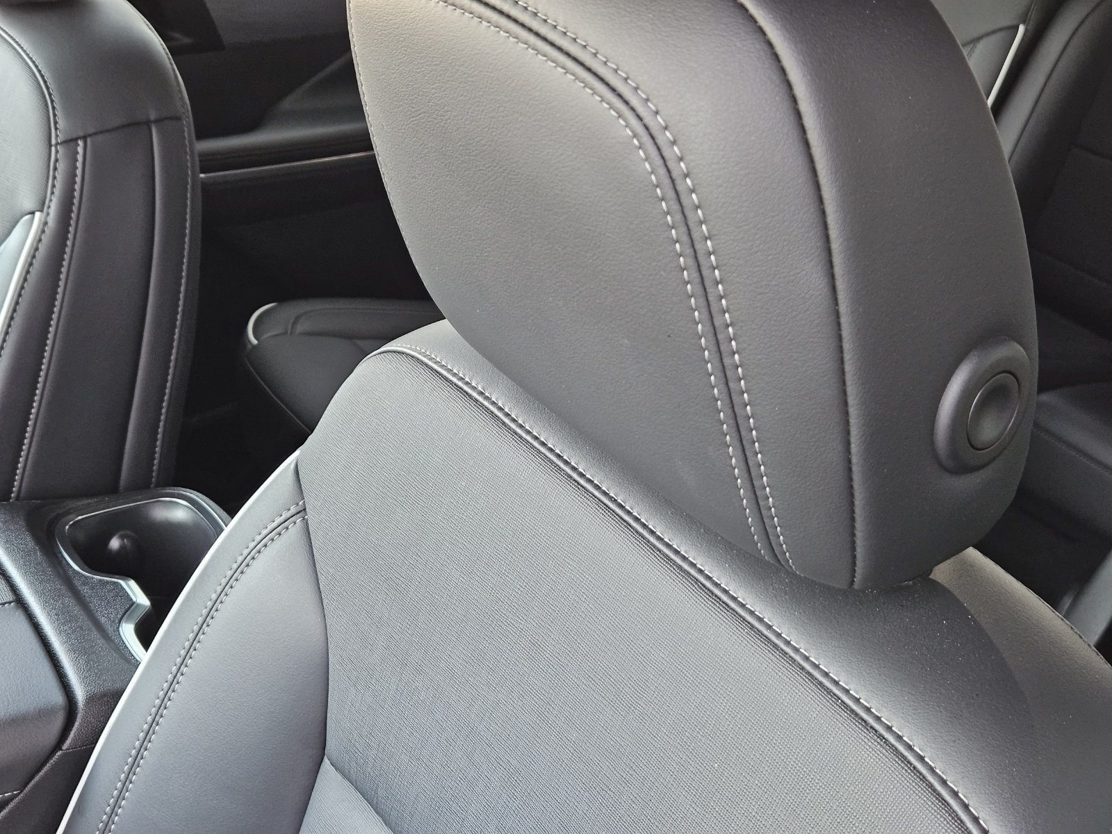Certified 2026 Buick Enclave Preferred FWD image 19