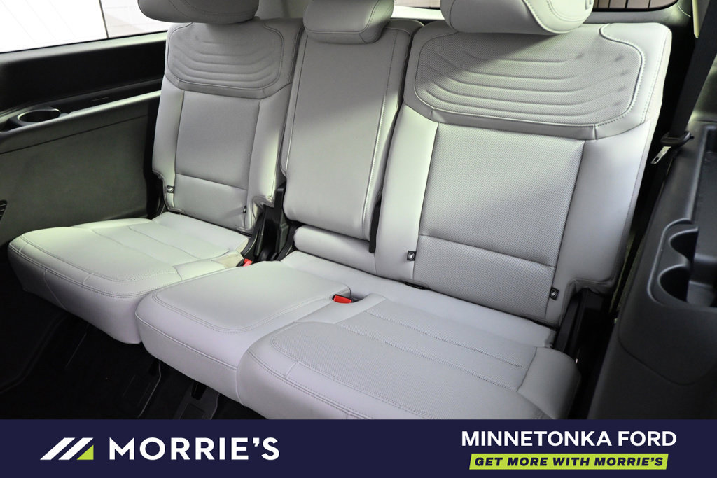 Used 2025 Ford Expedition Max Platinum w/ Platinum Ultimate Package AWD/4WD image 22