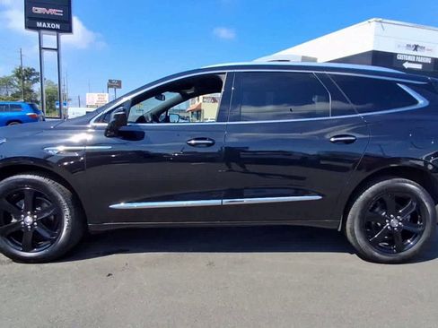 Certified 2024 Buick Enclave Essence w/ Sport Touring Edition image 5