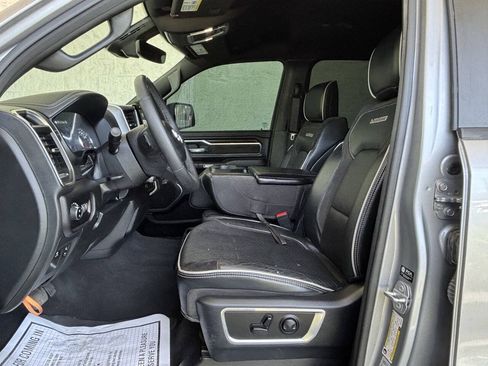 Used 2025 RAM 1500 Laramie AWD/4WD image 14