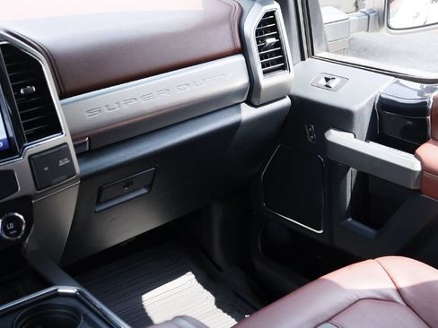 Used 2022 Ford F250 Platinum w/ Tremor Off-Road Package AWD/4WD image 20
