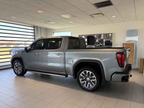 Used 2025 GMC Sierra 1500 Denali image 3