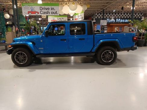 Used 2022 Jeep Gladiator Overland w/ Popular Equipment Package AWD/4WD image 17
