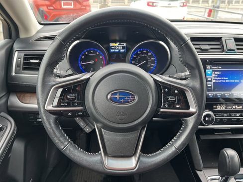 Used 2018 Subaru Outback 2.5i Limited image 12