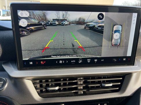 Certified 2025 Ford Explorer ST-Line w/ ST-Line Street Pack image 15