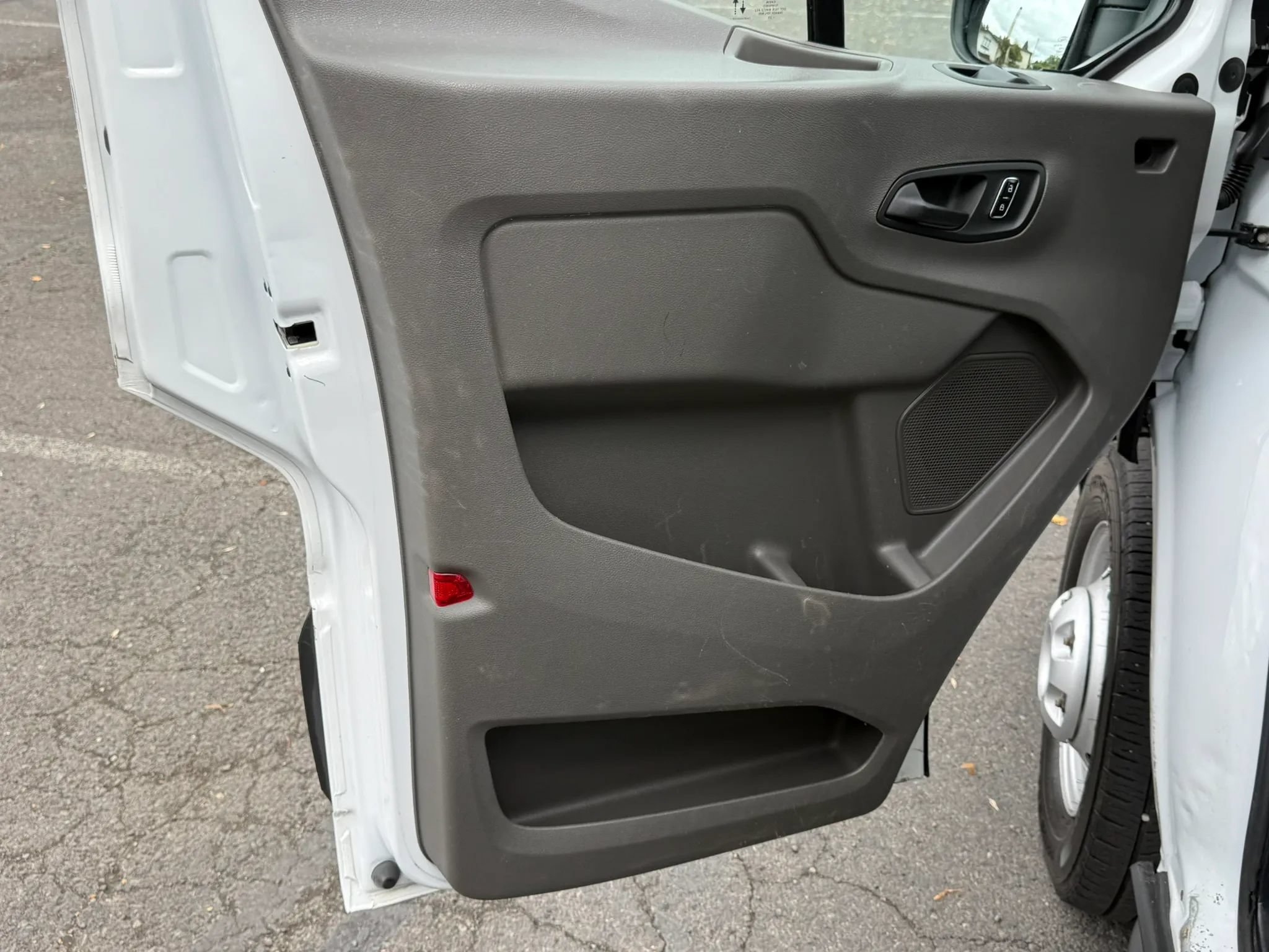 Used 2023 Ford Transit 250 Medium Roof AWD w/ Load Area Protection Package image 23