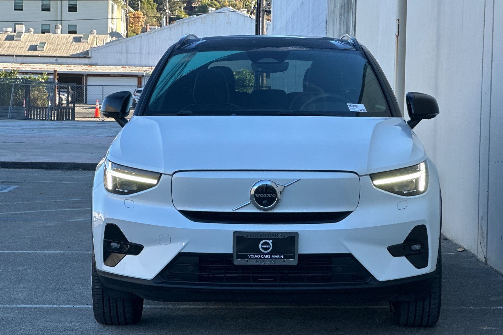 Certified 2023 Volvo XC40 Recharge Ultimate w/ Protection Package Premier AWD/4WD image 11