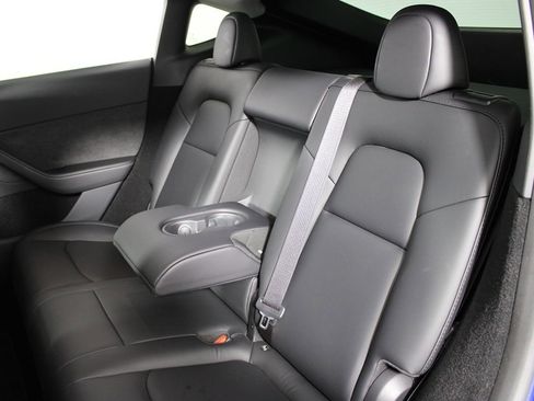 Used 2023 Tesla Model Y Long Range image 24