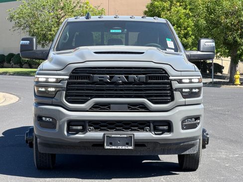 New 2026 RAM 3500 Laramie AWD/4WD image 8