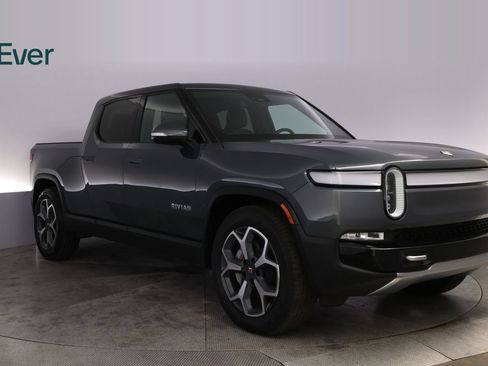 Used 2024 Rivian R1T Adventure Dual AWD/4WD image 13