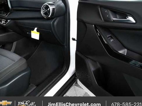 New 2026 Chevrolet Equinox LT AWD/4WD image 23