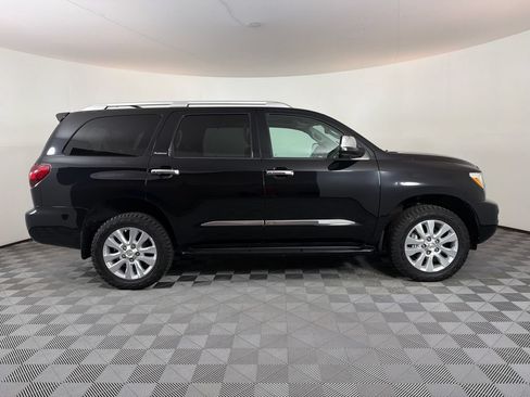 Used 2019 Toyota Sequoia Platinum w/ Carpet Mat Package (TMS) AWD/4WD image 2