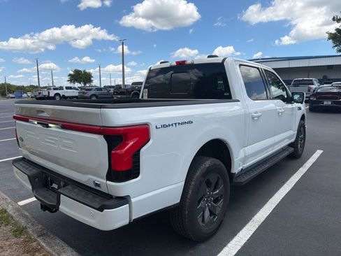 Used 2024 Ford F150 Lightning Lariat AWD/4WD image 7