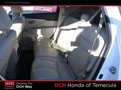 Used 2018 Nissan Murano Platinum image 18