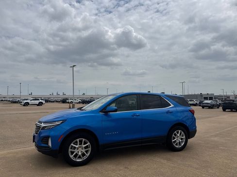 Used 2024 Chevrolet Equinox LT AWD/4WD image 11