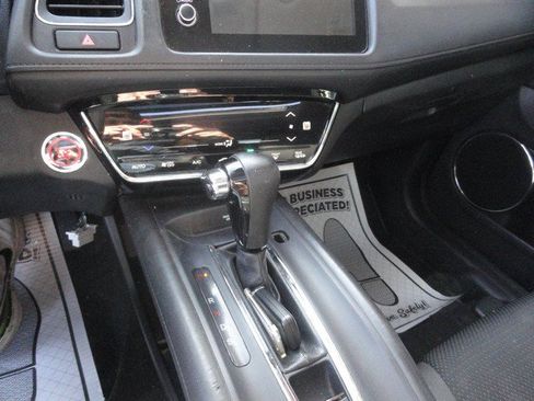 Used 2021 Honda HR-V EX image 15