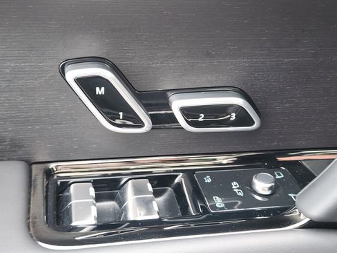 Certified 2025 Land Rover Range Rover Sport Dynamic SE image 23