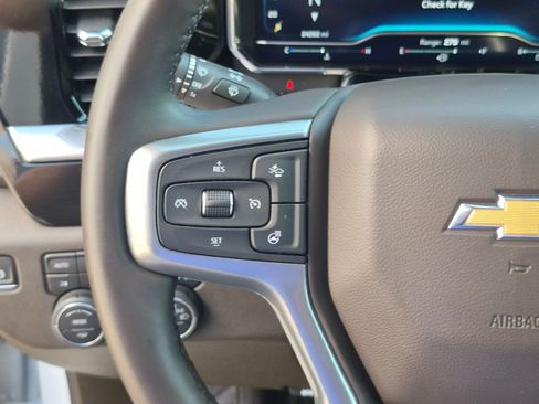 Used 2025 Chevrolet Silverado 3500 LTZ AWD/4WD image 17