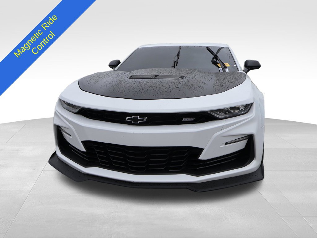 Used 2021 Chevrolet Camaro SS RWD image 4