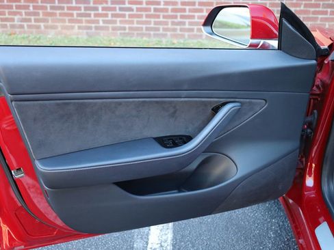 Used 2018 Tesla Model 3 Long Range image 12