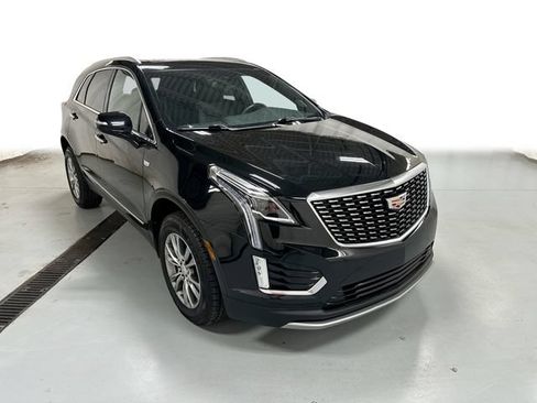 Certified 2023 Cadillac XT5 Premium Luxury FWD image 1