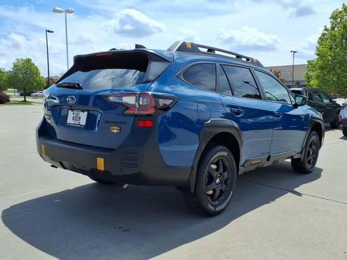 Certified 2025 Subaru Outback Wilderness AWD/4WD image 5