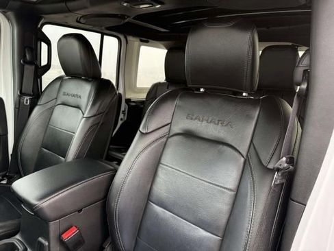 Used 2021 Jeep Wrangler Unlimited Sahara AWD/4WD image 14