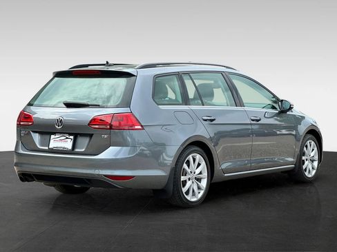 Used 2017 Volkswagen Golf S FWD image 7