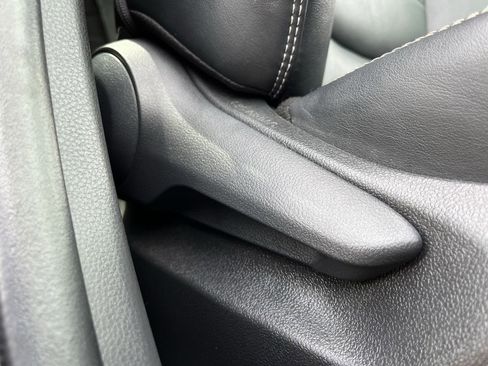 Used 2024 Toyota RAV4 XLE Premium FWD image 27