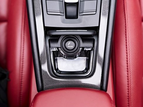 Used 2019 Porsche 911 Turbo S image 72