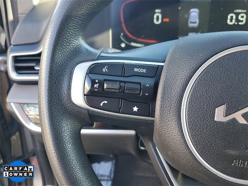 Used 2023 Kia Sportage LX image 21