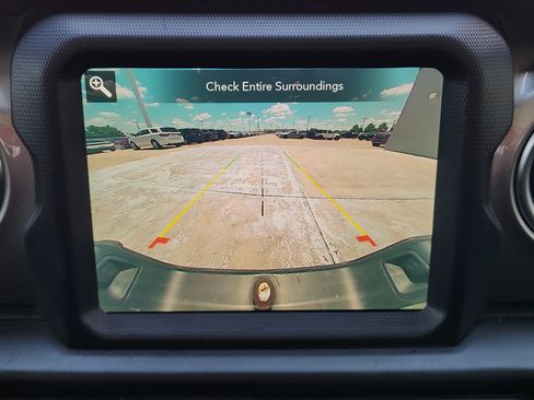 Used 2020 Jeep Gladiator Overland AWD/4WD image 20