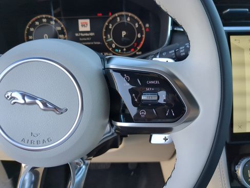 New 2026 Jaguar F-PACE R-Dynamic S image 28