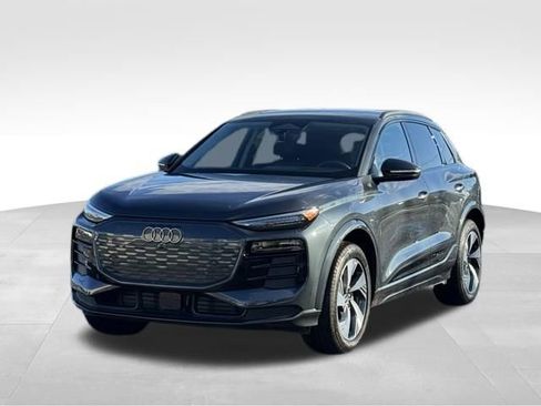 Certified 2025 Audi Q6 e-tron Premium Plus w/ Premium Plus image 3