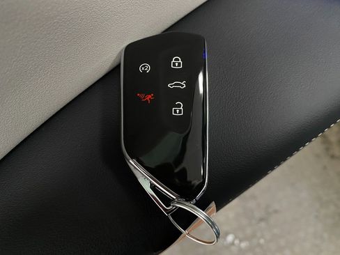 New 2026 Volkswagen Tiguan SEL R-Line image 32