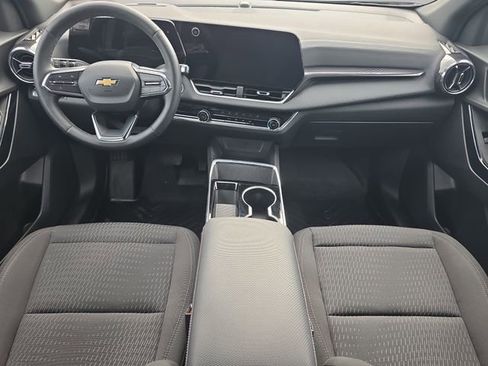 Used 2025 Chevrolet Equinox LT image 11