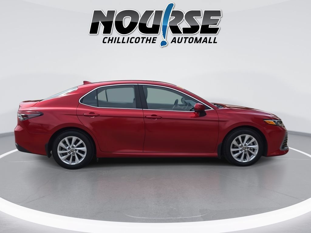 Used 2024 Toyota Camry LE FWD image 9