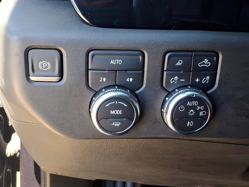 Used 2022 GMC Sierra 1500 SLT AWD/4WD image 20