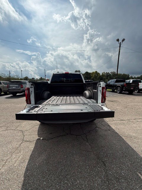 Used 2025 Ford F150 Lariat w/ Equipment Group 502A High AWD/4WD image 5