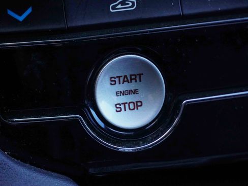 Used 2020 Jaguar F-PACE Checkered Flag image 19