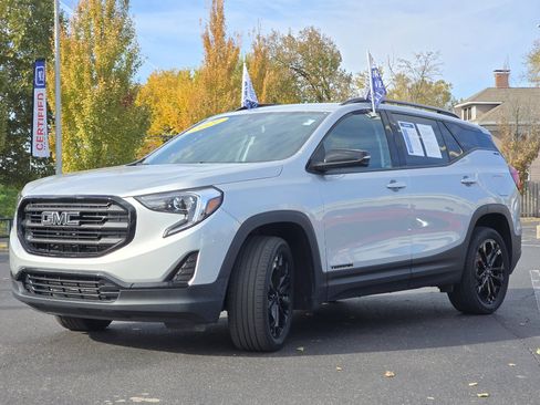 Certified 2021 GMC Terrain SLE w/ Driver Convenience Package image 20