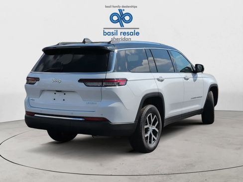 Used 2024 Jeep Grand Cherokee L Laredo w/ Luxury Tech Group I image 7