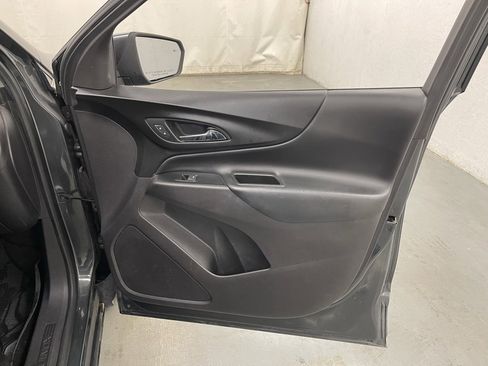 Used 2019 Chevrolet Equinox LT image 9