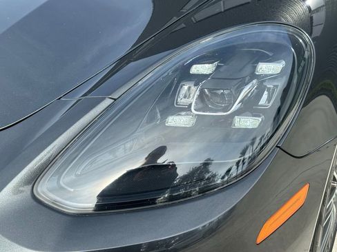 Used 2018 Porsche Panamera image 13